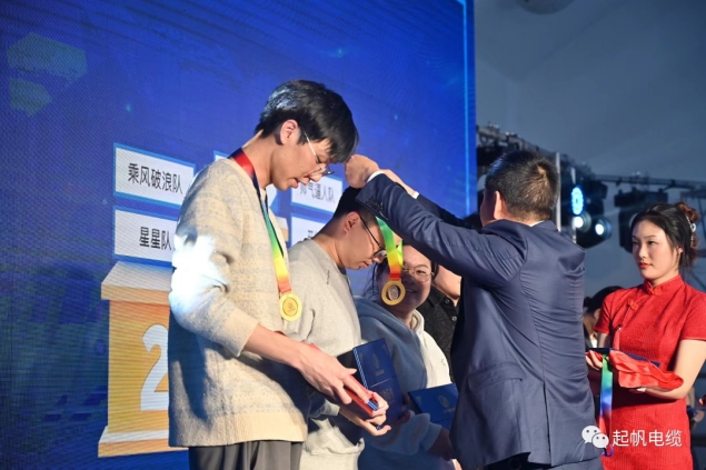 风好正是扬帆时，不待扬鞭自奋蹄(图19)